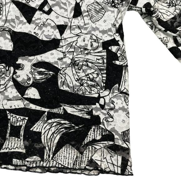 Vintage Chico’s Black and White V-Neck Top Art Deco Abstract - Picture 7 of 12